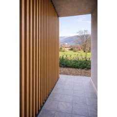 WPC drveni brisolej FS-03A, brušena tekstura, SVJETLI HRAST, 50x50x2900 mm